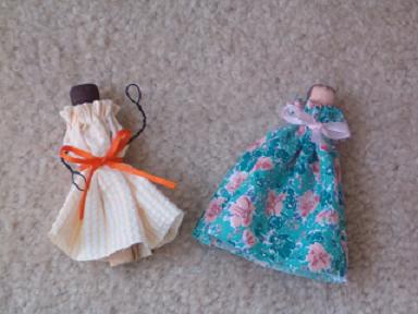 making clothes for dolls